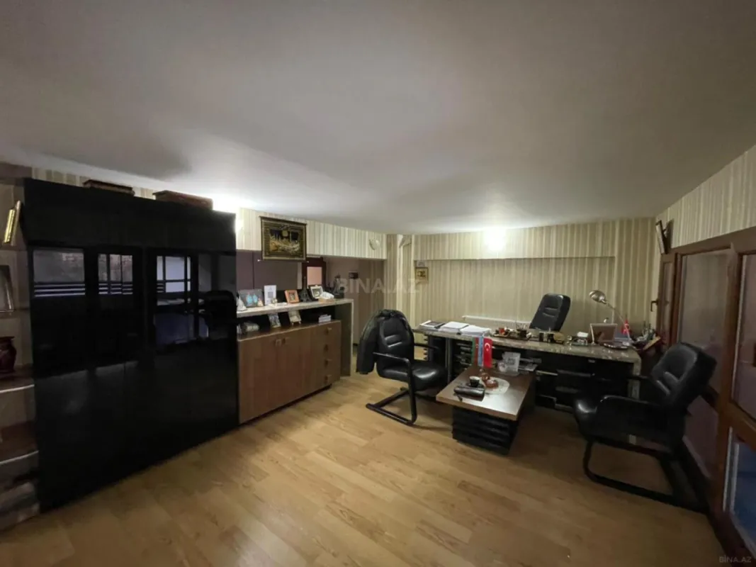 Satılır obyekt 250 m²