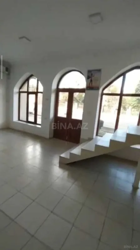 Kirayə verilir obyekt 161 m²