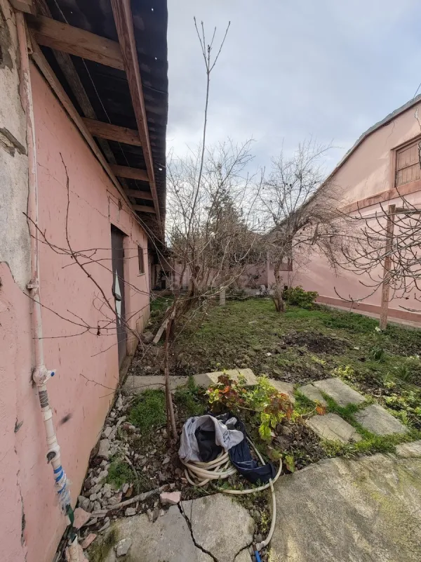 Satılır torpaq sahəsi 4 m²