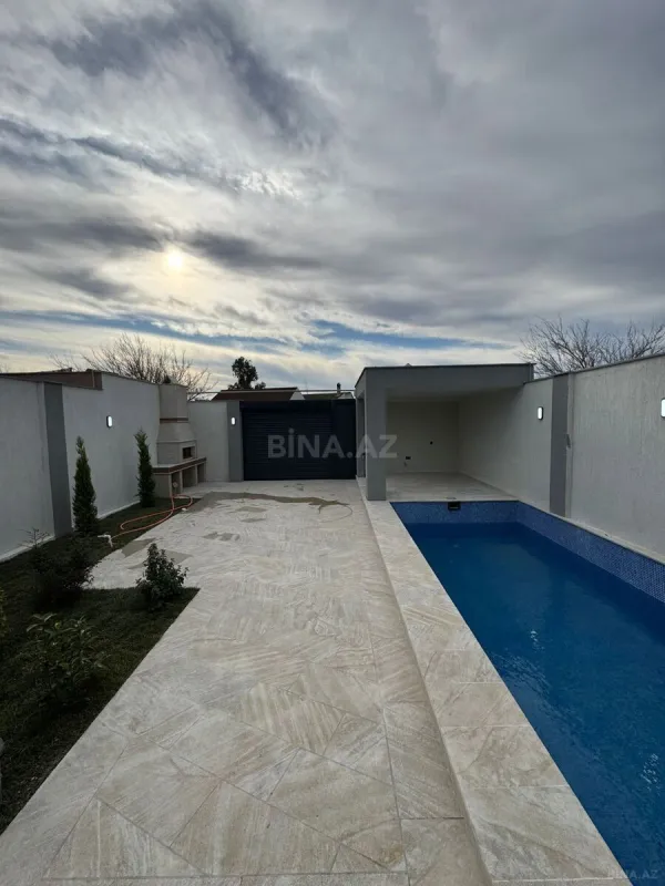 Satılır 4 otaqlı həyət evi 150 m²