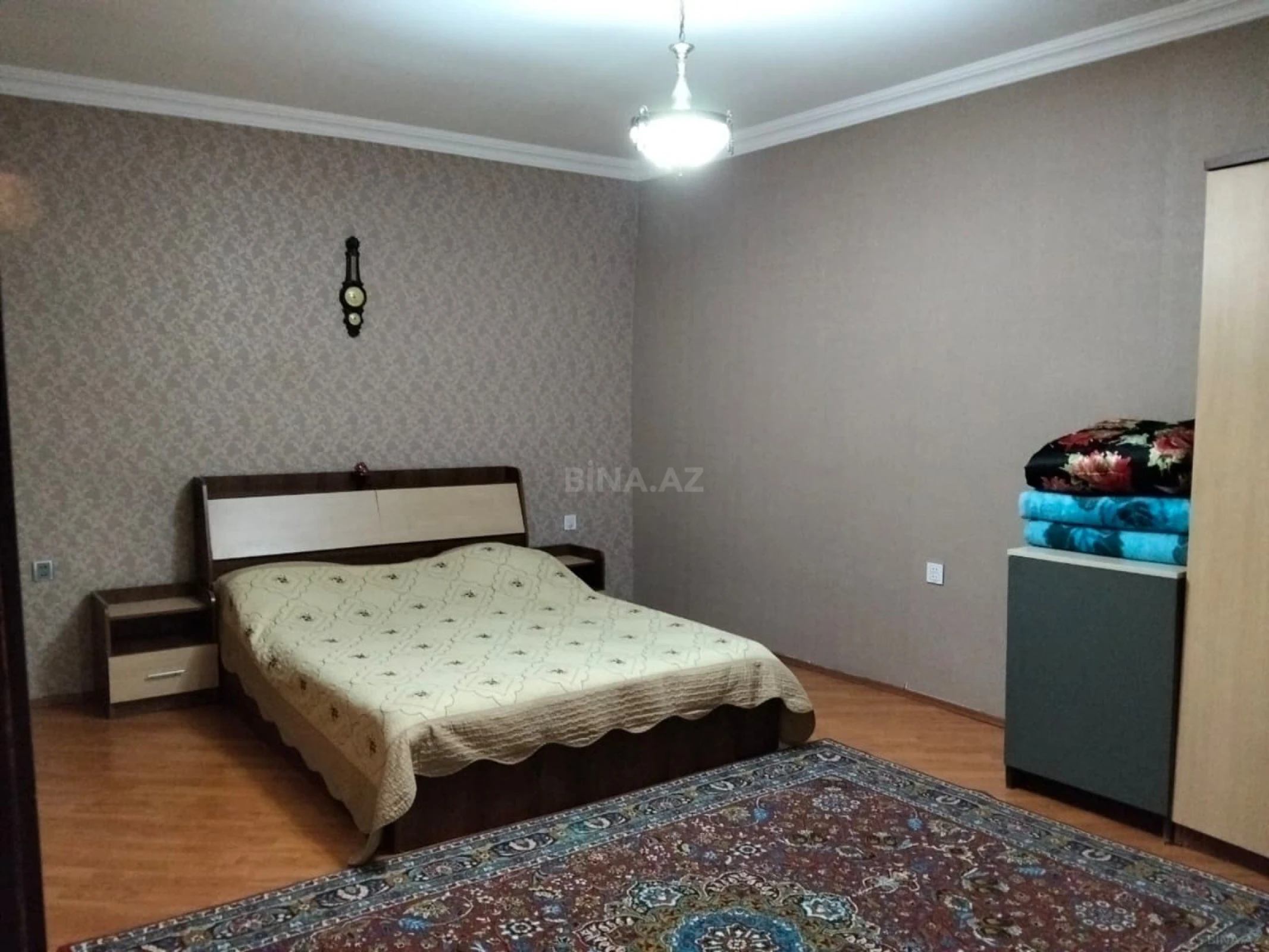 Satılır 5 otaqlı həyət evi 230 m²