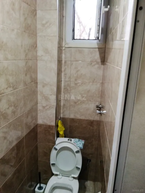Satılır 5 otaqlı həyət evi 230 m²