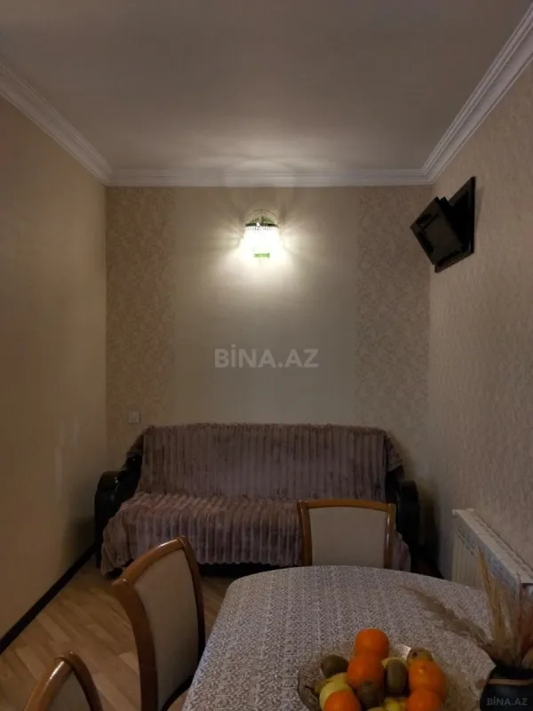 Satılır 5 otaqlı həyət evi 230 m²