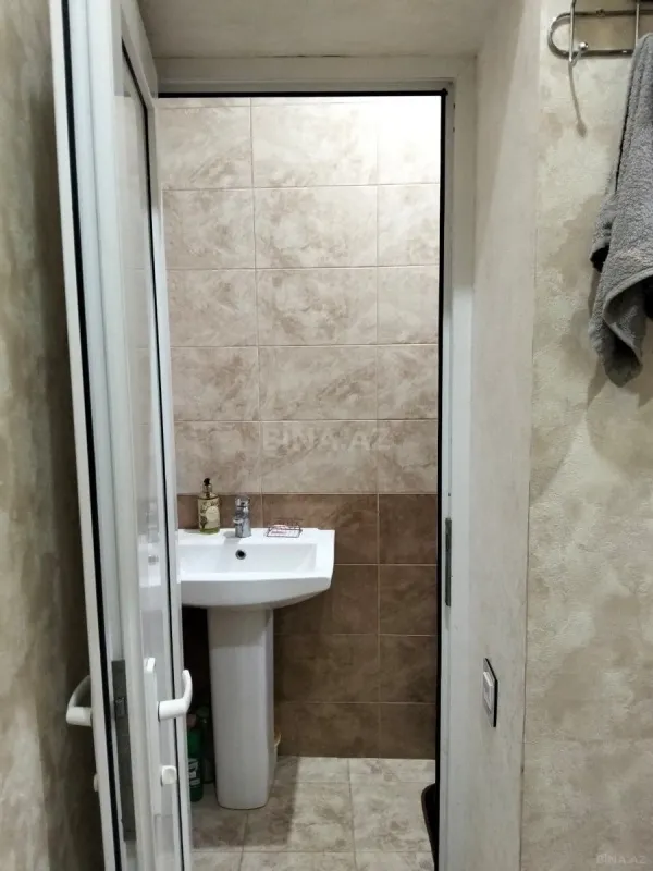 Satılır 5 otaqlı həyət evi 230 m²