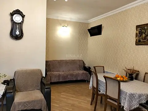 Satılır 5 otaqlı həyət evi 230 m²