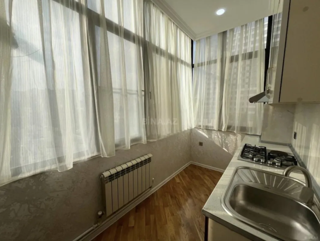 Kirayə verilir 2 otaqlı mənzil 65 m²