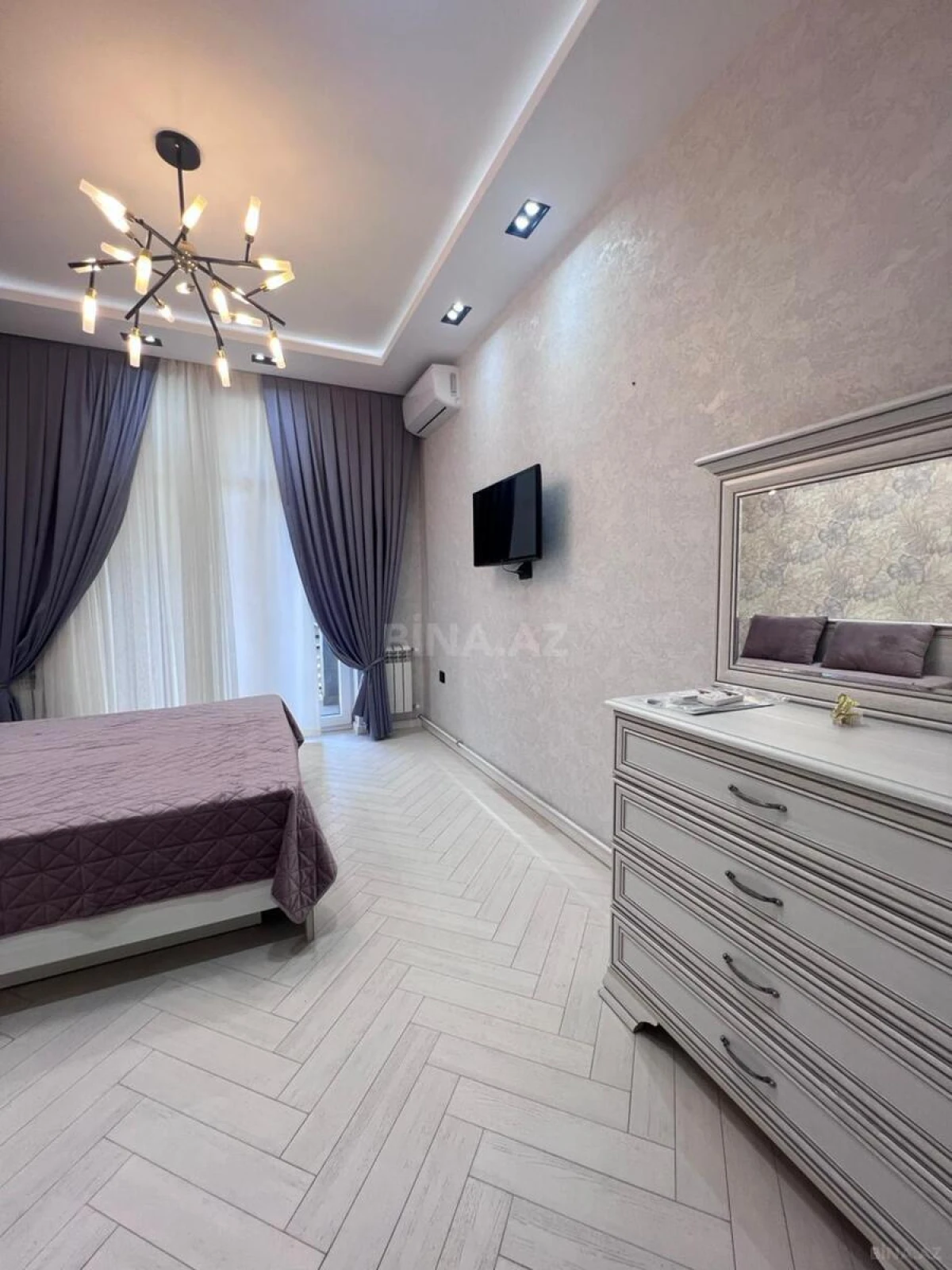 Kirayə verilir 2 otaqlı mənzil 72 m²