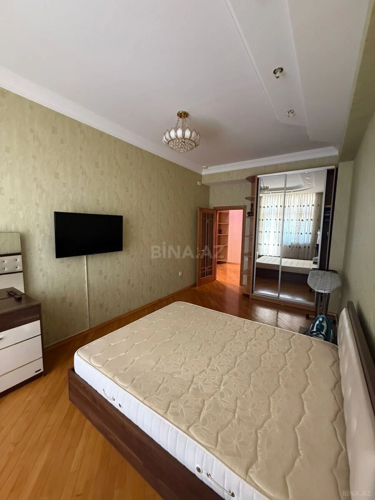 Kirayə verilir 2 otaqlı mənzil 100 m²