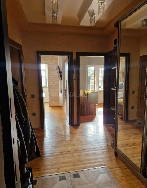 Satılır 2 otaqlı mənzil 72 m²