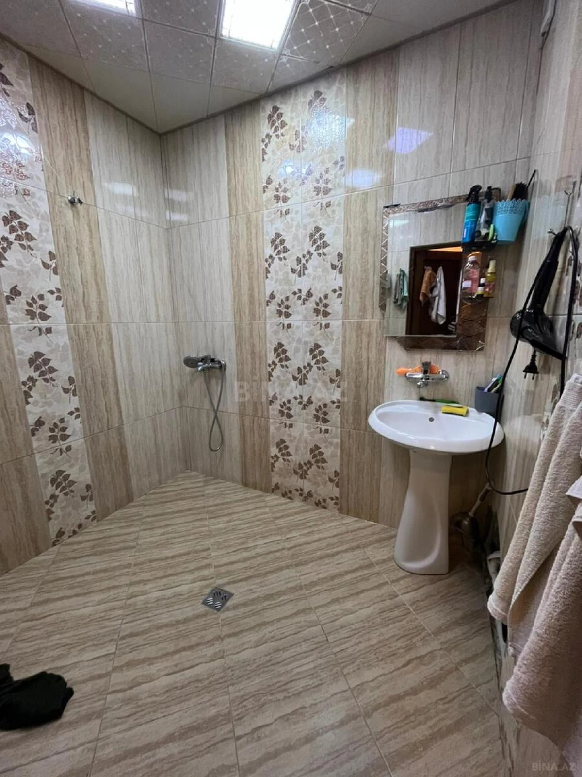 Satılır 2 otaqlı mənzil 72 m²