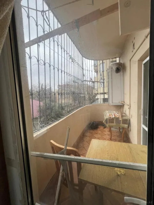 Kirayə verilir 2 otaqlı mənzil 80 m²