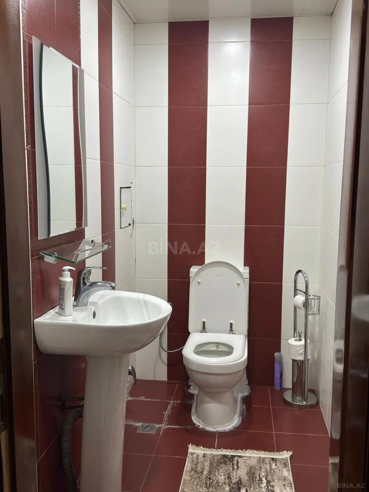 Satılır 3 otaqlı mənzil 136 m²