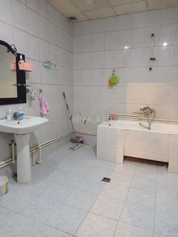 Satılır 6 otaqlı həyət evi 161 m²