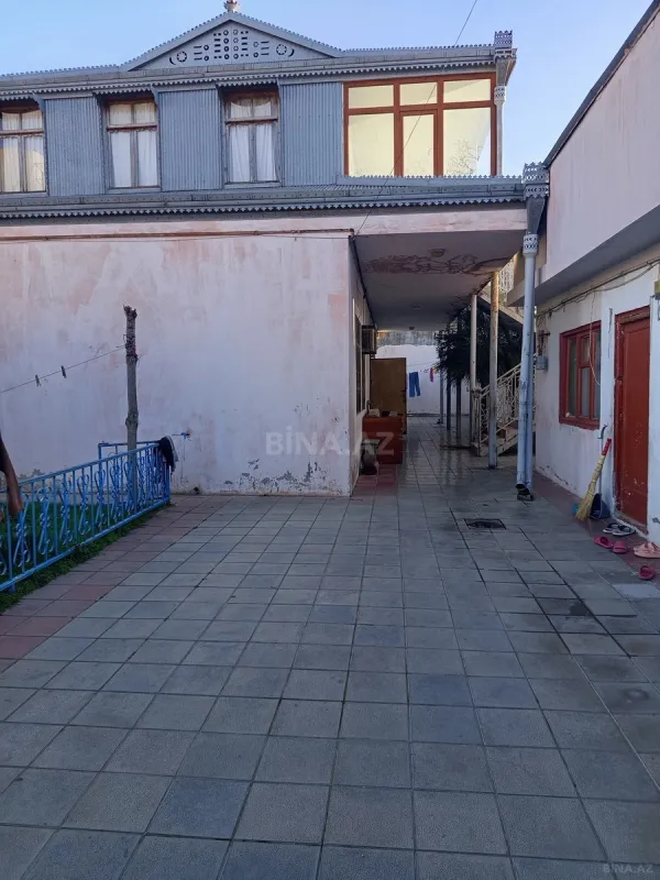 Satılır 6 otaqlı həyət evi 161 m²