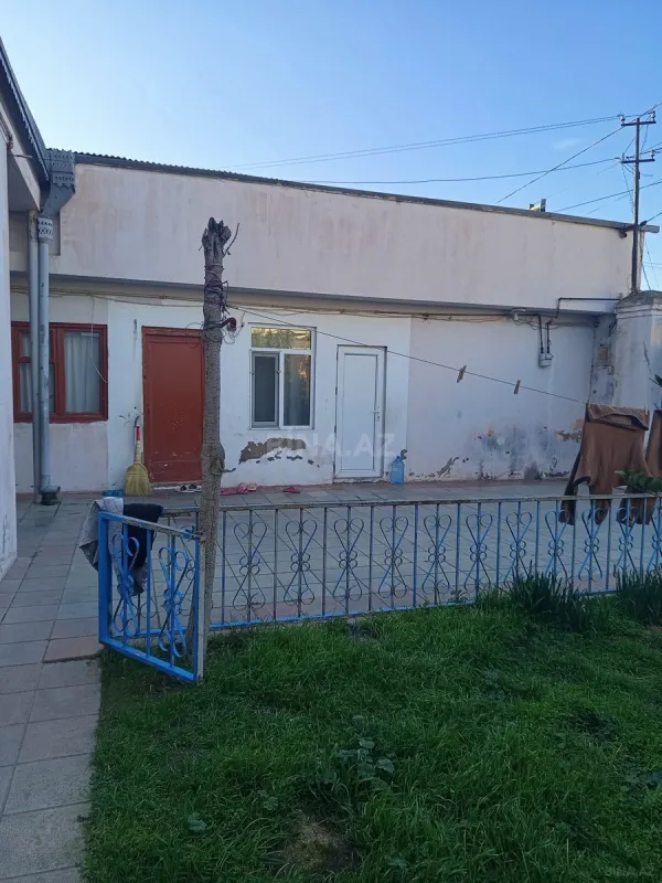 Satılır 6 otaqlı həyət evi 161 m²
