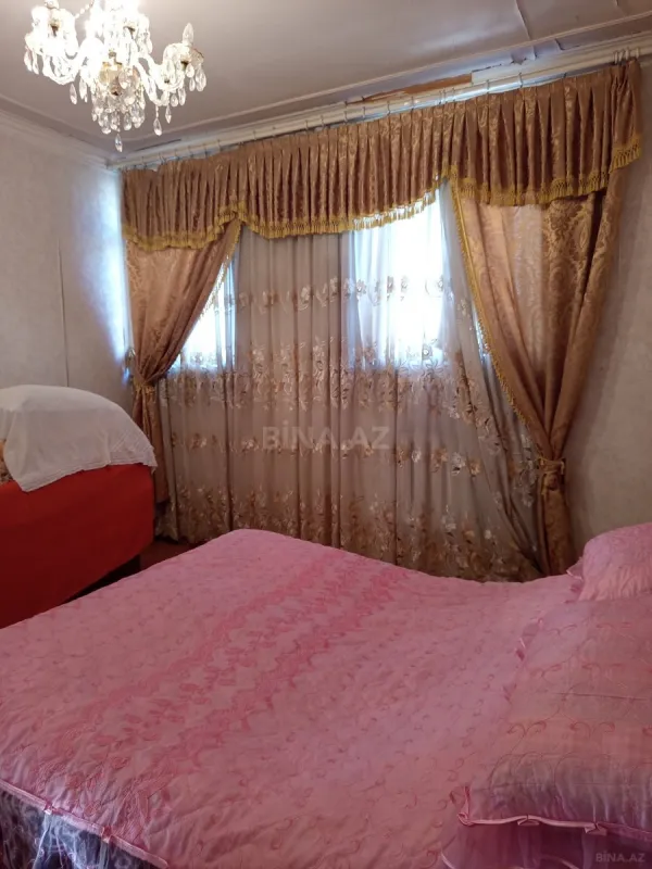 Satılır 6 otaqlı həyət evi 161 m²