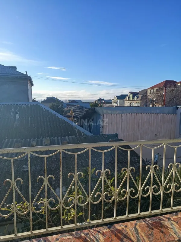 Satılır 6 otaqlı həyət evi 161 m²