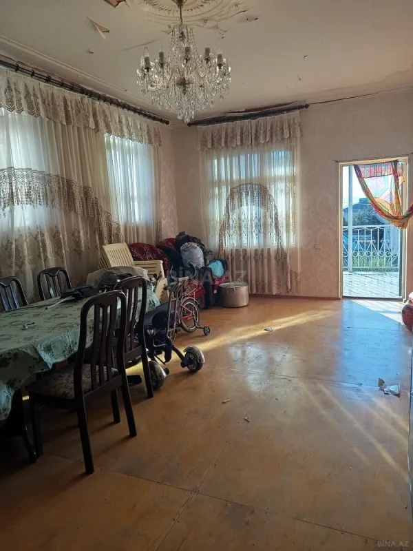 Satılır 6 otaqlı həyət evi 161 m²