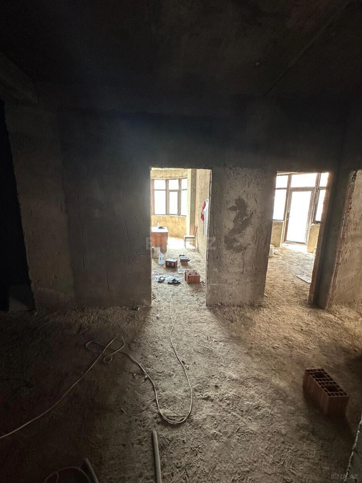 Satılır obyekt 90 m²