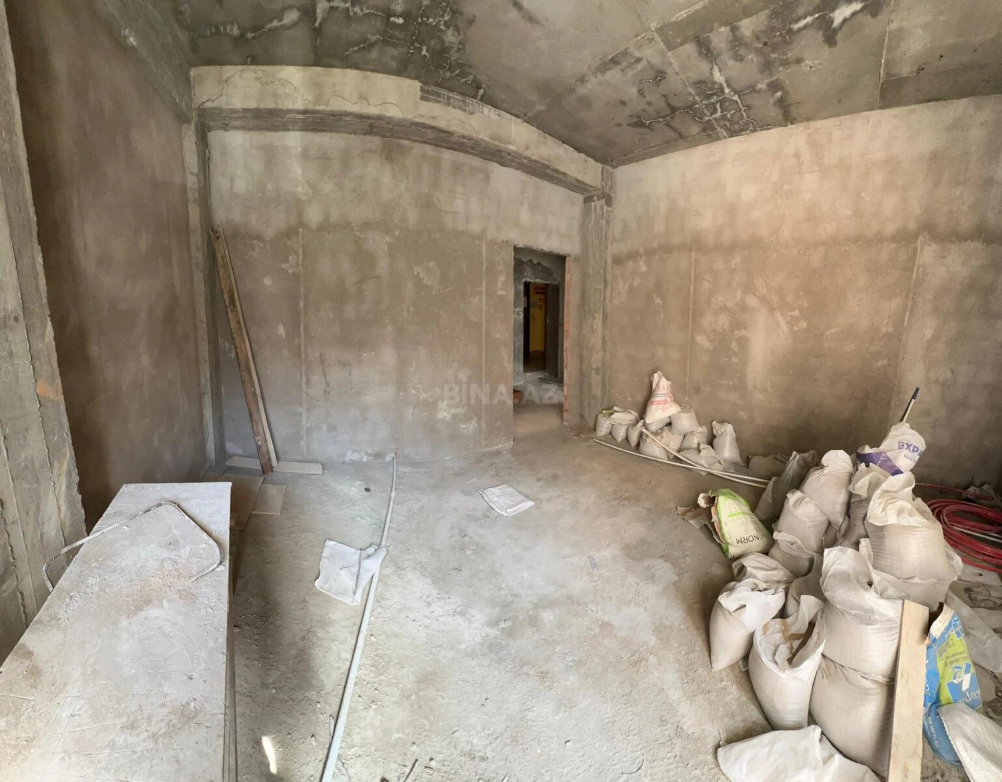 Satılır obyekt 90 m²