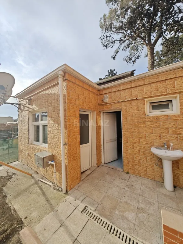 Satılır 6 otaqlı həyət evi 220 m²