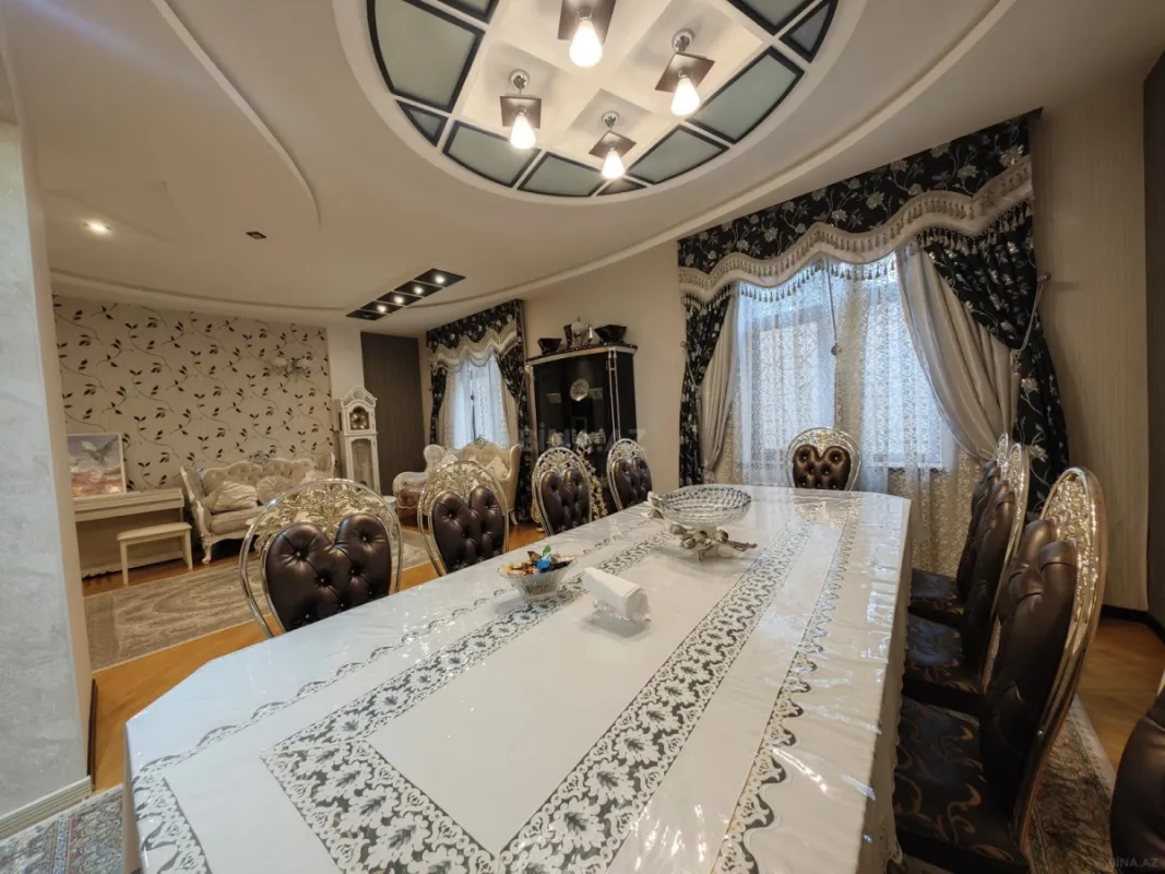 Satılır 6 otaqlı həyət evi 220 m²