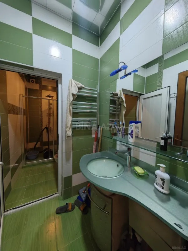 Satılır 6 otaqlı həyət evi 220 m²