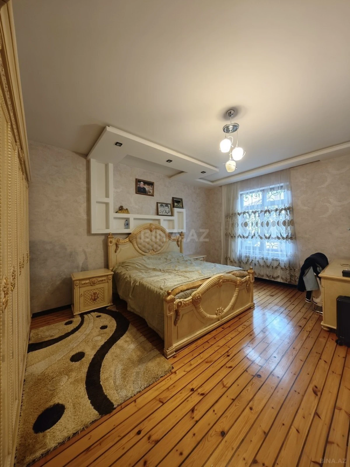 Satılır 6 otaqlı həyət evi 220 m²