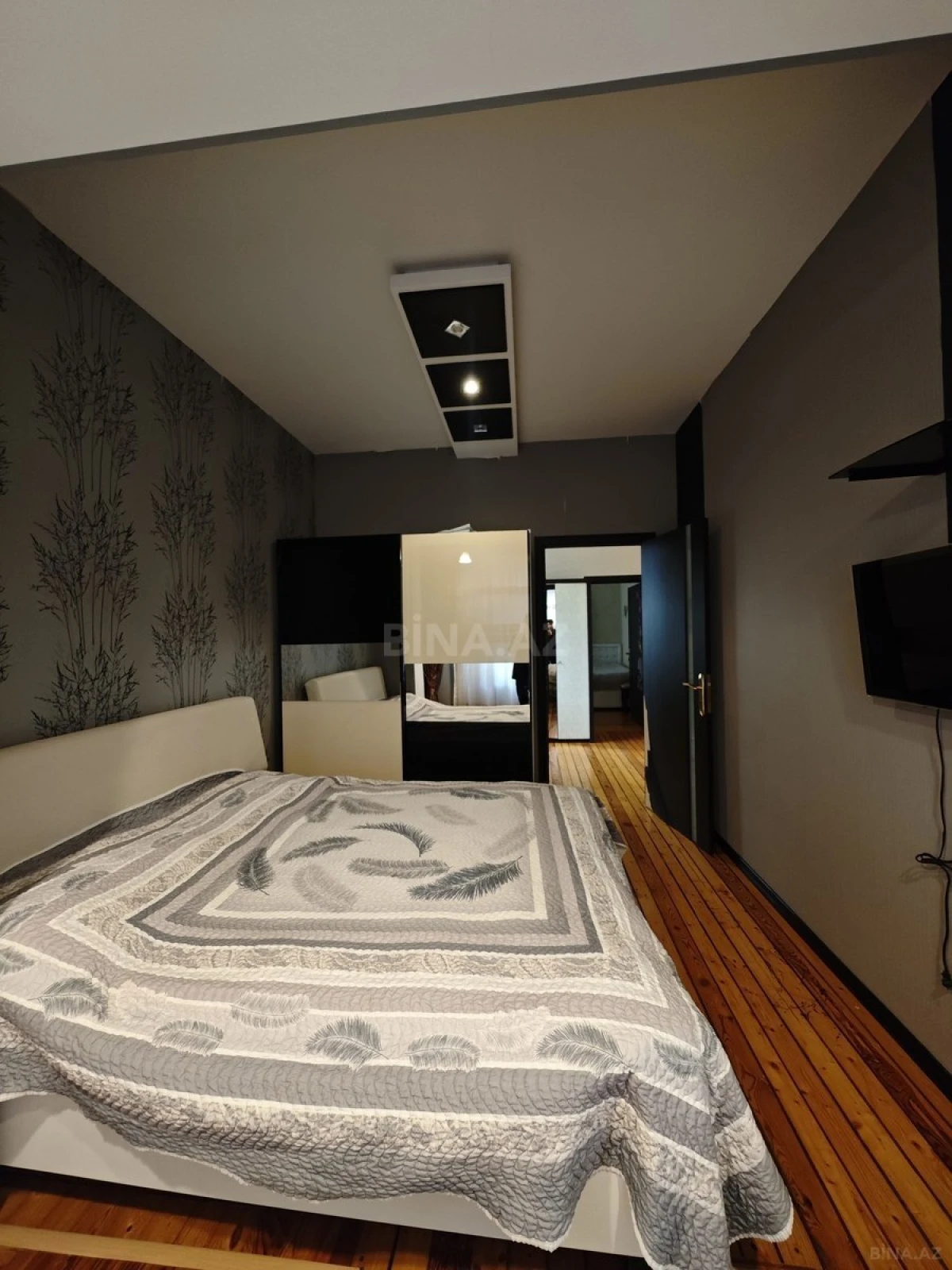 Satılır 6 otaqlı həyət evi 220 m²