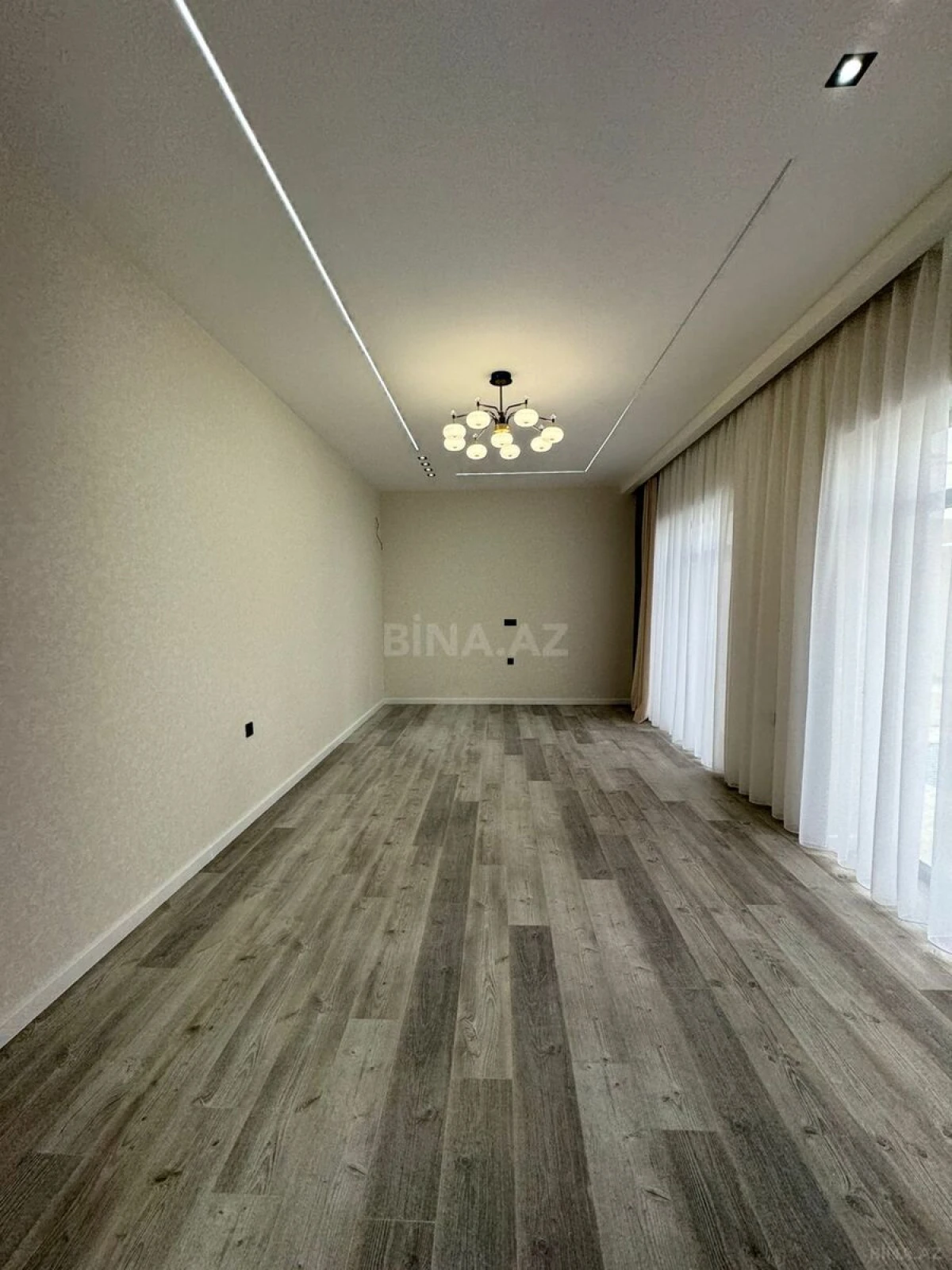 Satılır 4 otaqlı həyət evi 160 m²