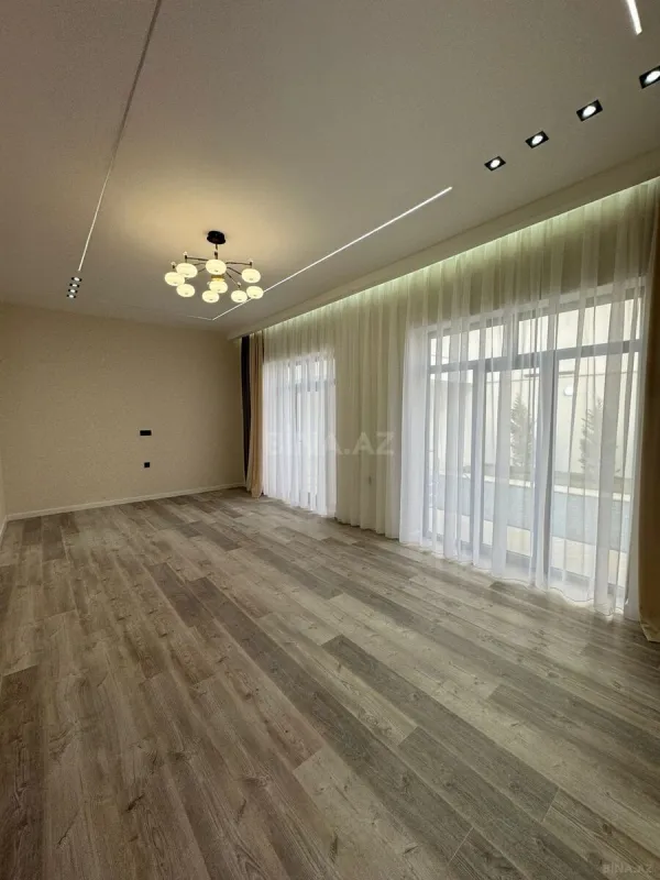 Satılır 4 otaqlı həyət evi 160 m²