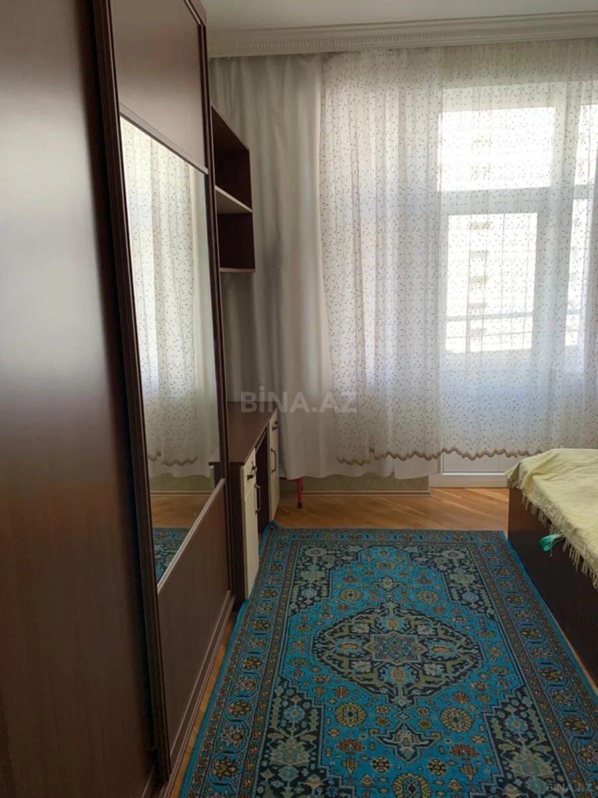 Kirayə verilir 2 otaqlı mənzil 70 m²