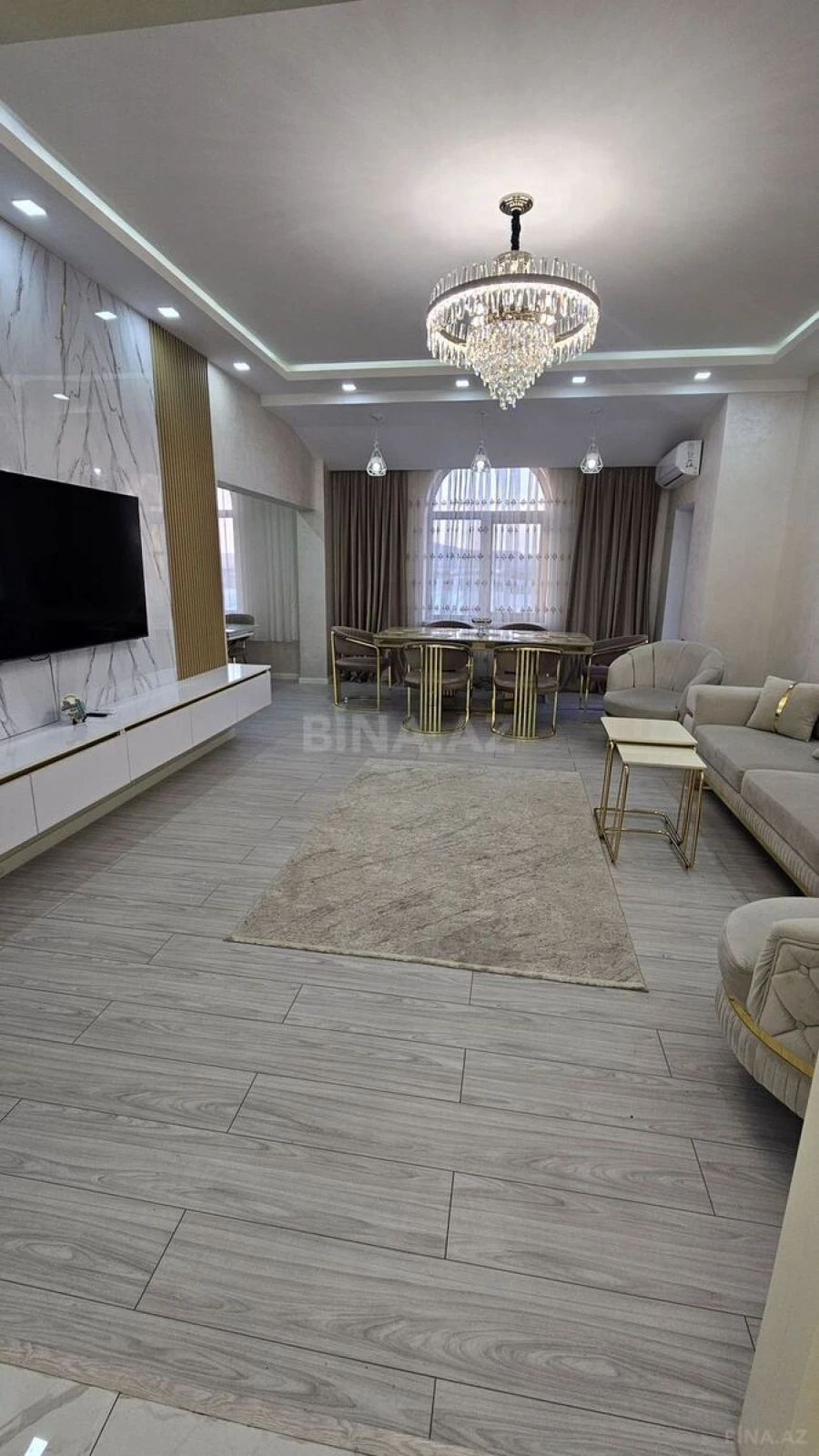 Kirayə verilir 4 otaqlı mənzil 200 m²