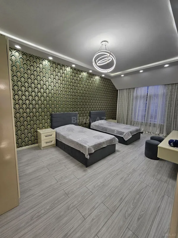 Kirayə verilir 4 otaqlı mənzil 200 m²