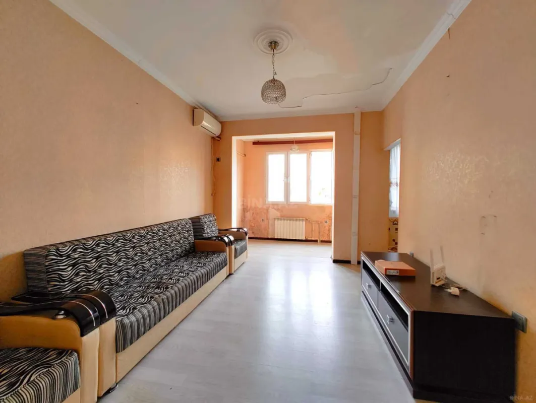 Kirayə verilir 2 otaqlı mənzil 60 m²