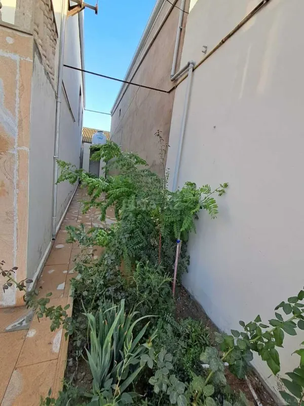 Satılır 4 otaqlı həyət evi 124 m²