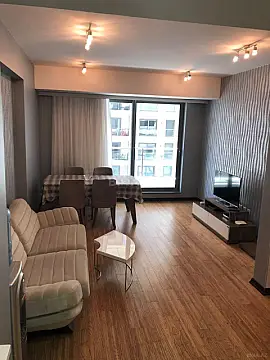 Kirayə verilir 2 otaqlı mənzil 95 m²