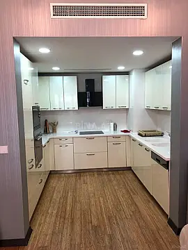 Kirayə verilir 2 otaqlı mənzil 95 m²