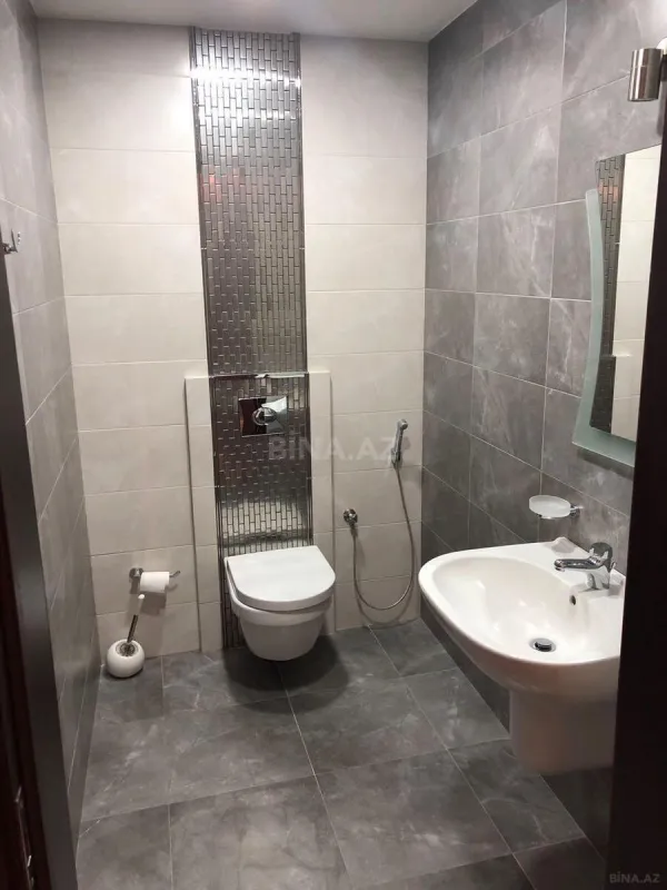 Kirayə verilir 2 otaqlı mənzil 95 m²
