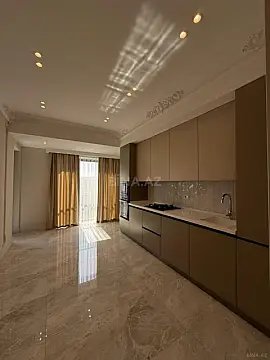 Satılır 3 otaqlı mənzil 127 m²
