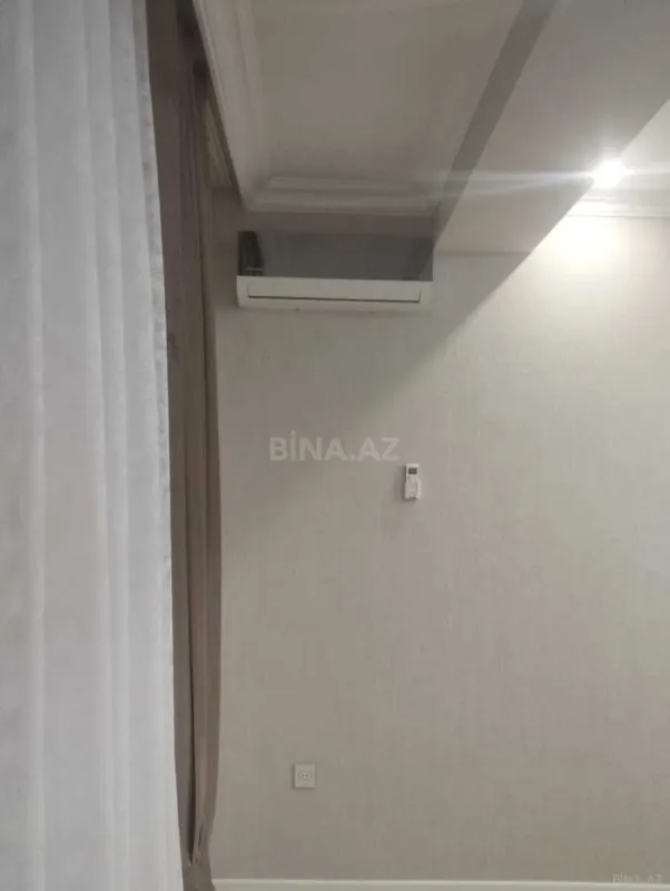 Kirayə verilir 2 otaqlı mənzil 72 m²
