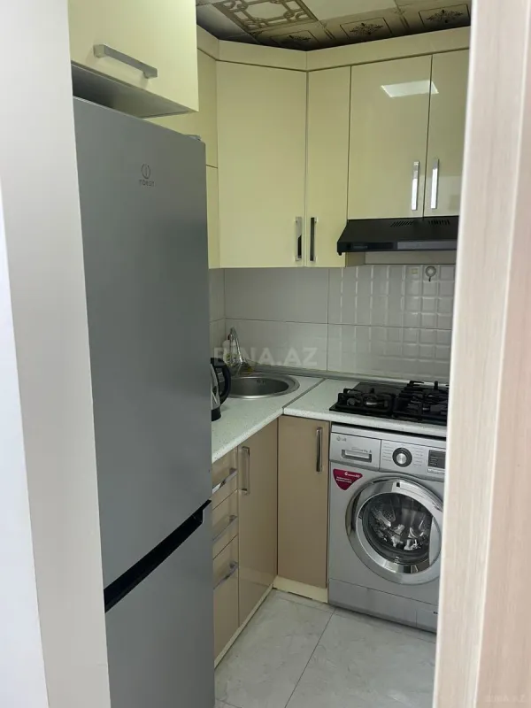 Kirayə verilir 2 otaqlı mənzil 44 m²