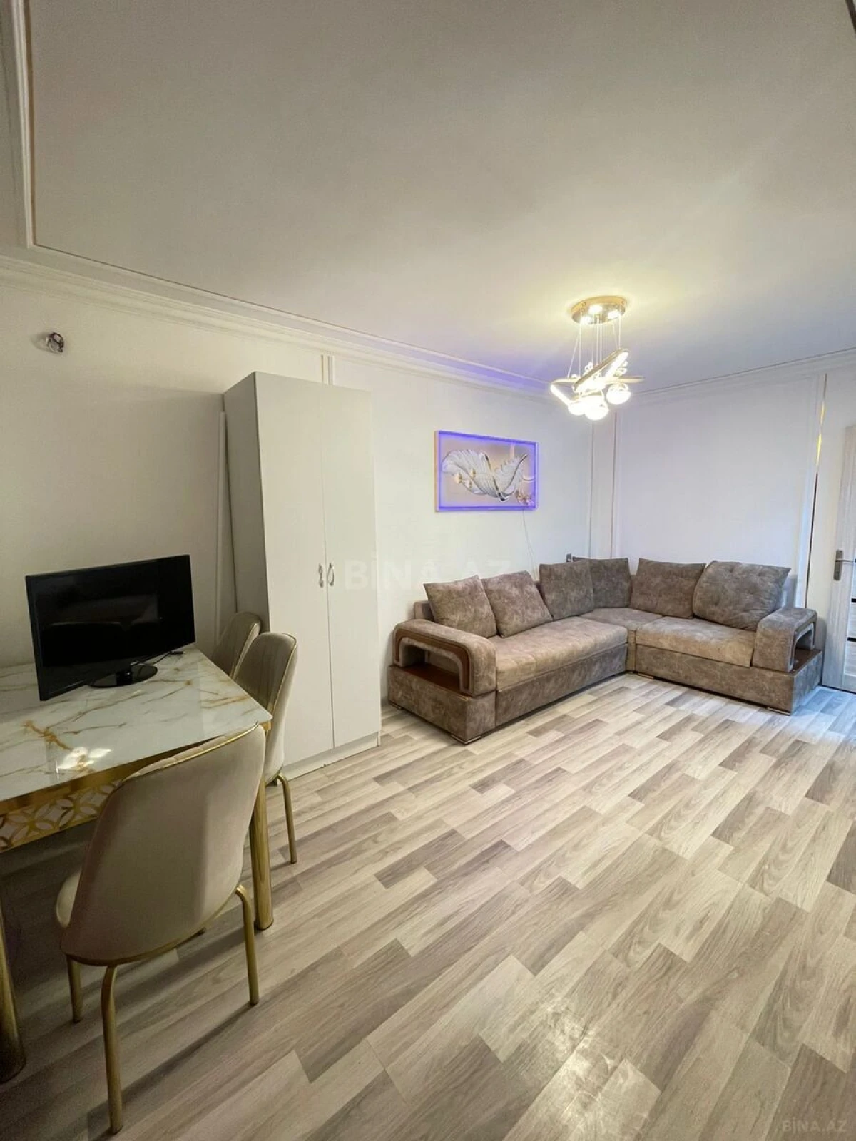 Kirayə verilir 2 otaqlı mənzil 44 m²