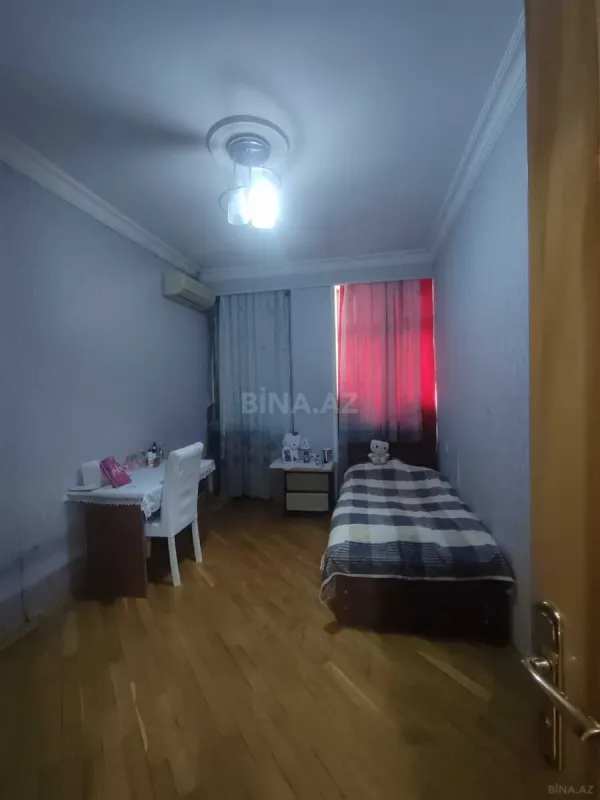 Satılır 3 otaqlı mənzil 104 m²