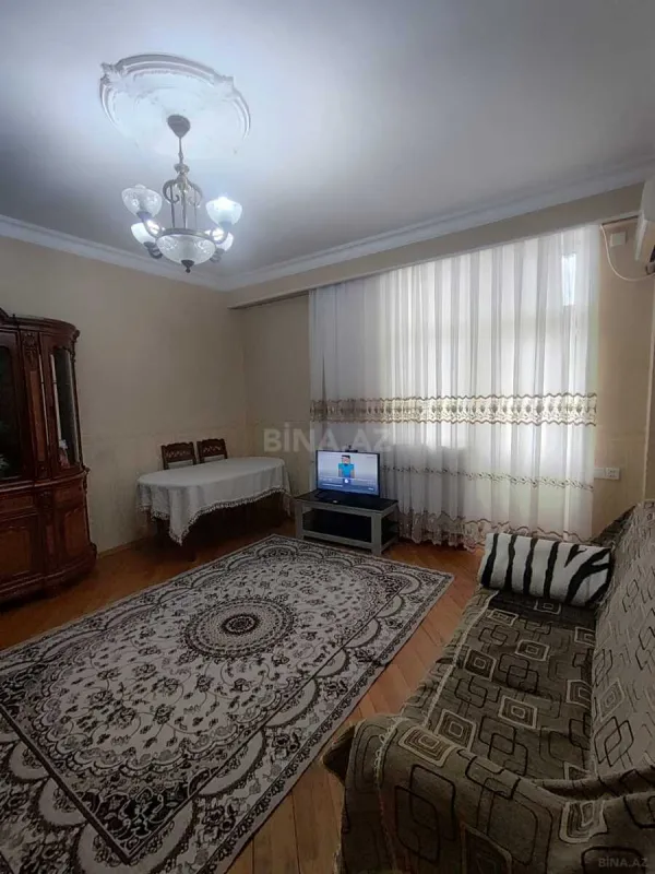Satılır 3 otaqlı mənzil 104 m²