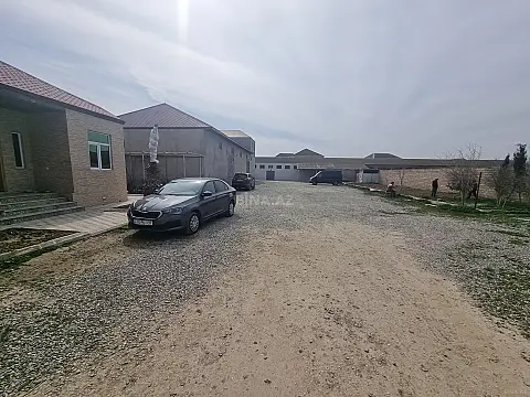 Satılır obyekt 1100 m² — Bakı, Binə 1100.00 m²