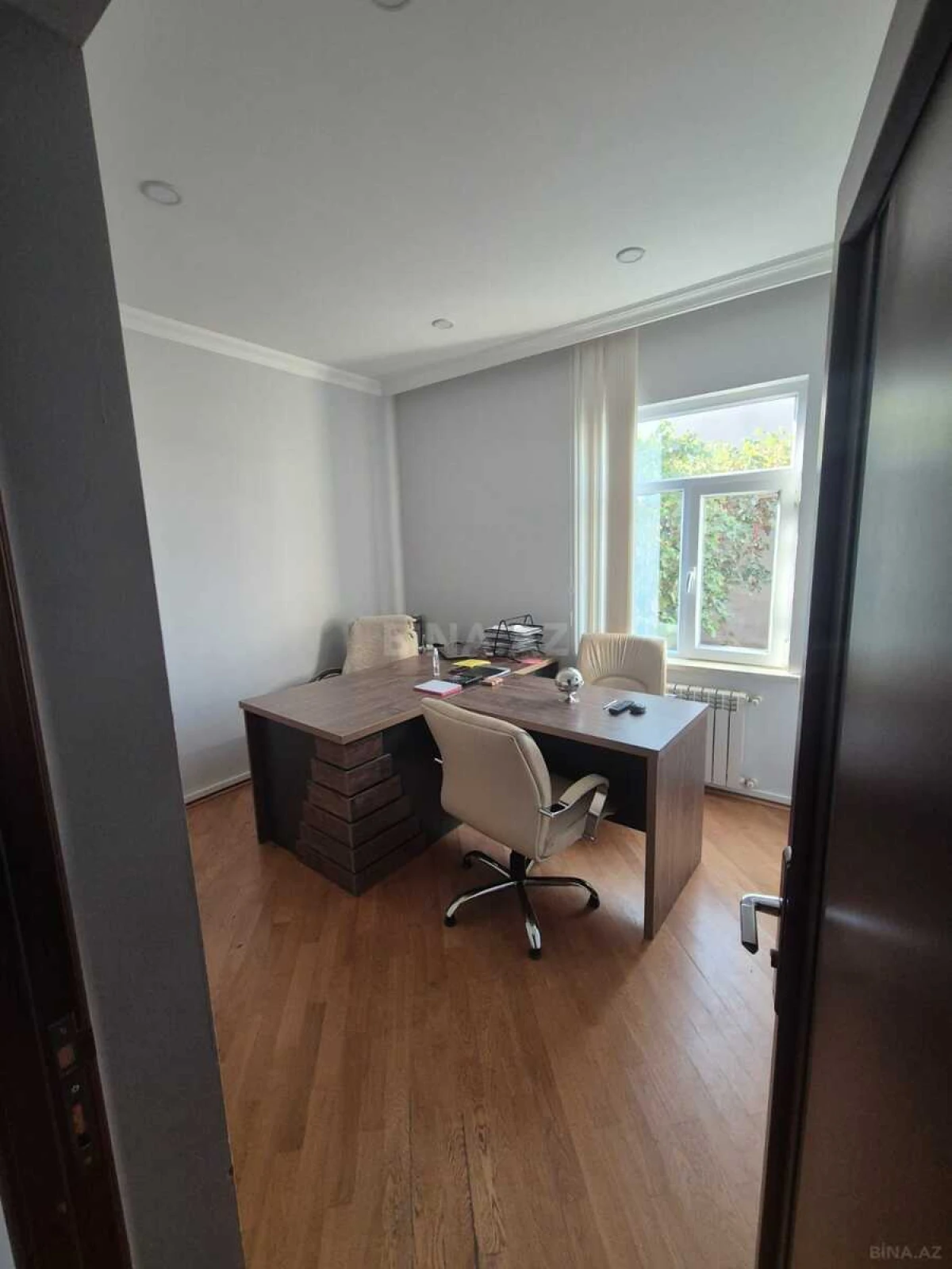 Satılır obyekt 1100 m²