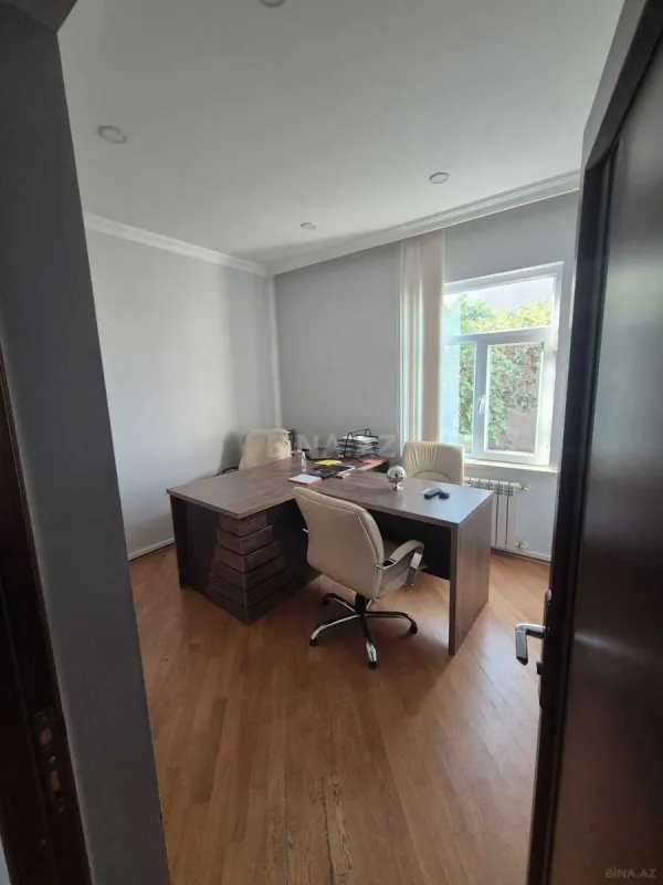 Satılır obyekt 1100 m²