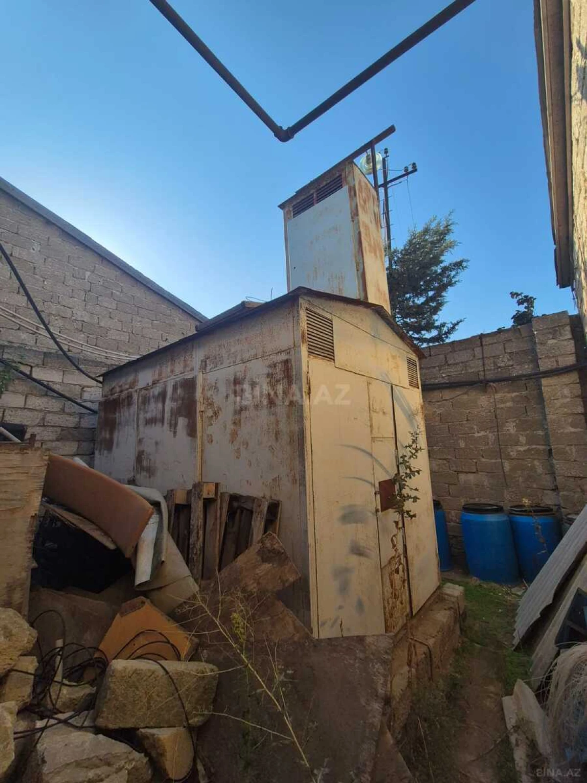 Satılır obyekt 1100 m²