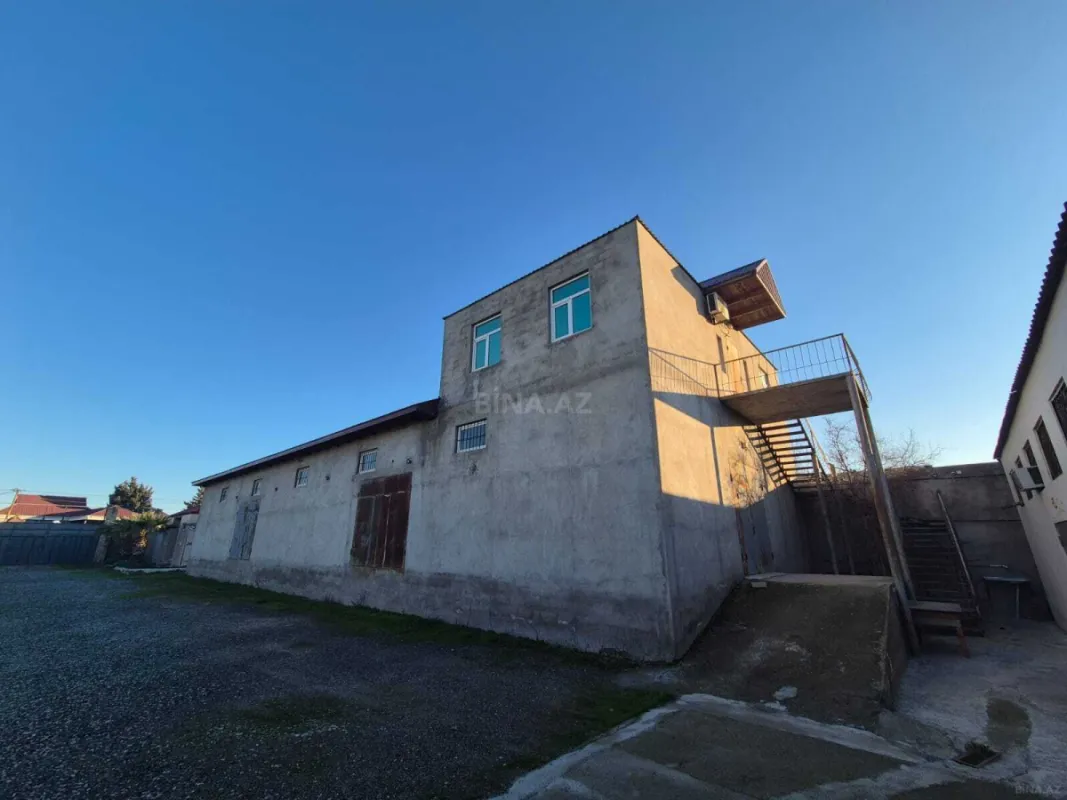 Satılır obyekt 1100 m²